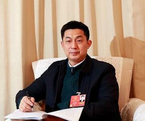 袁建良：加快設立長(cháng)株潭國家軍民融合創(chuàng  )新示范區